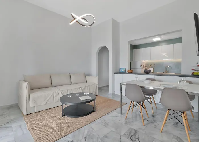 Kavouraki & Appartement Porto Cheli
