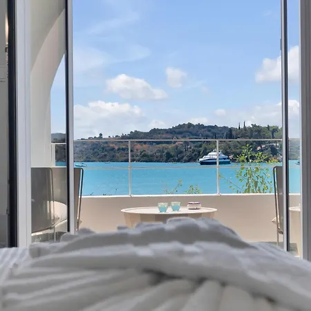 Kavouraki & Lejlighed Porto Heli