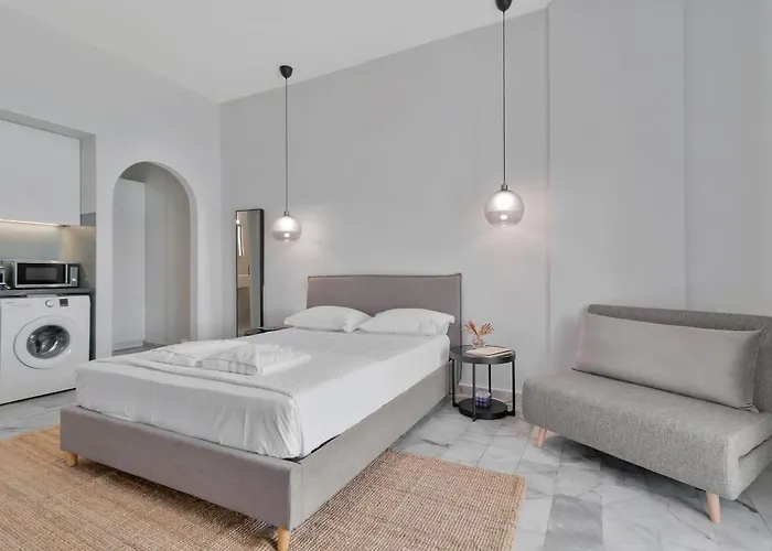 Kavouraki & Appartement Porto Cheli