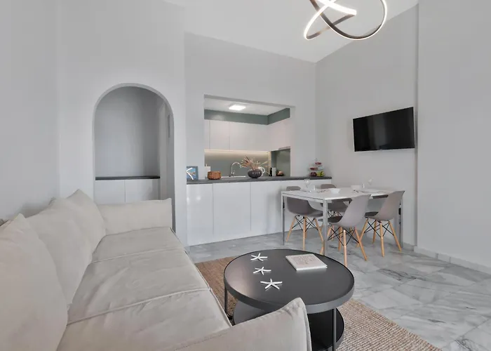 Kavouraki & * Porto Cheli